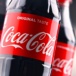 Coca-Cola z łatwością bije szeroki rynek! Dlaczego te akcje są wyjątkowe?