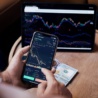Amerykański fintech wkracza do Europy. Robinhood wybiera Litwę!