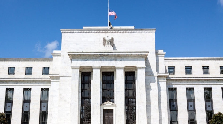 Fed wykorzysta złoto na rzecz Bitcoina? Wielki nacisk zwolenników krypto