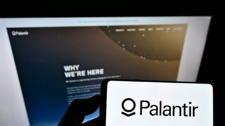 Palantir rośnie w siłę dzięki postępującej rewolucji AI