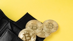 Bitcoin i złoto idą w przeciwne strony. Co to oznacza dla inwestorów?