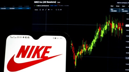 Nike walczy z konkurencją – jaka przyszłość czeka obuwniczego giganta?