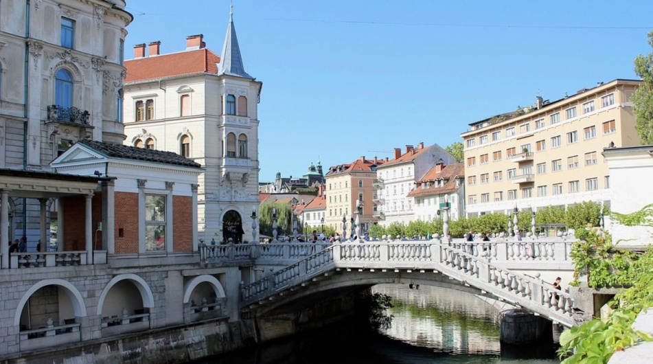Oto królowa krypto! Niewielka stolica zawstydza potęgi finansowe